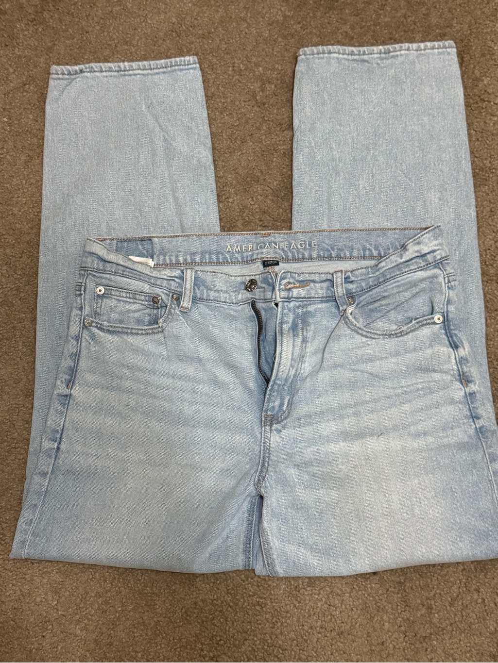 American Eagle Outfitters Light Wash Mom Jeans